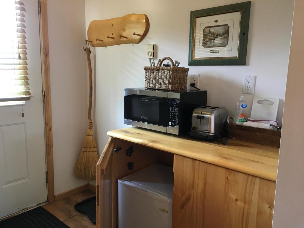 Beaver Creek Lodge And Cabins McBride 外观 照片